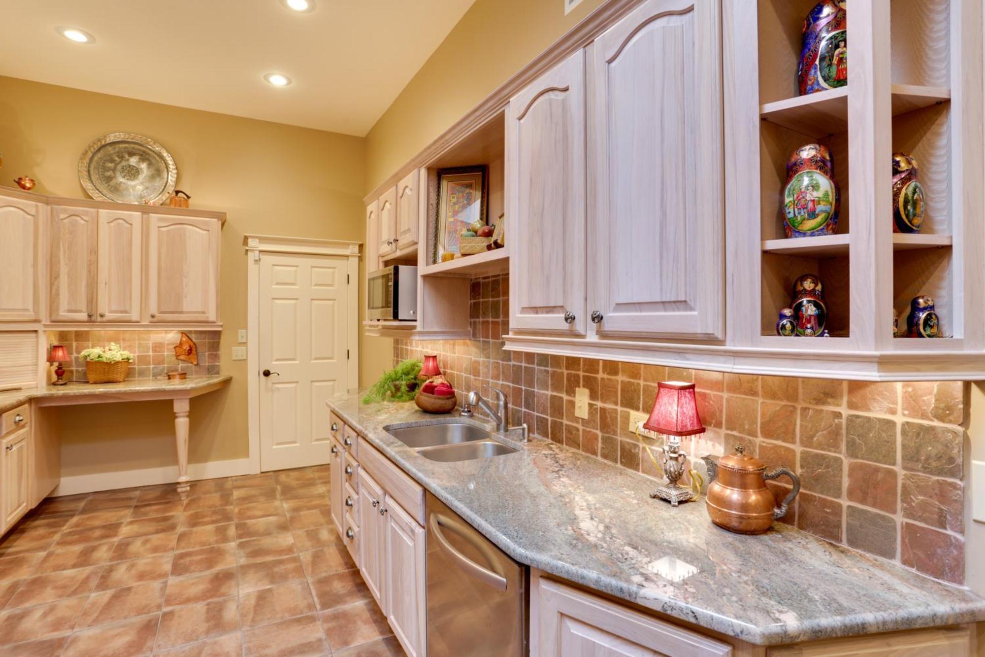Beautiful Central Fayetteville Townhome With Views! Exterior foto